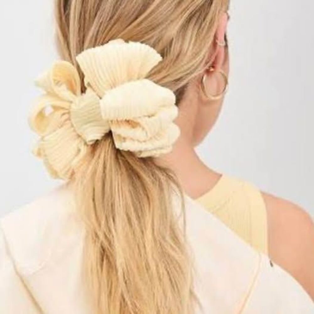 Lele Sadoughi Rita Clip Butter Yellow
